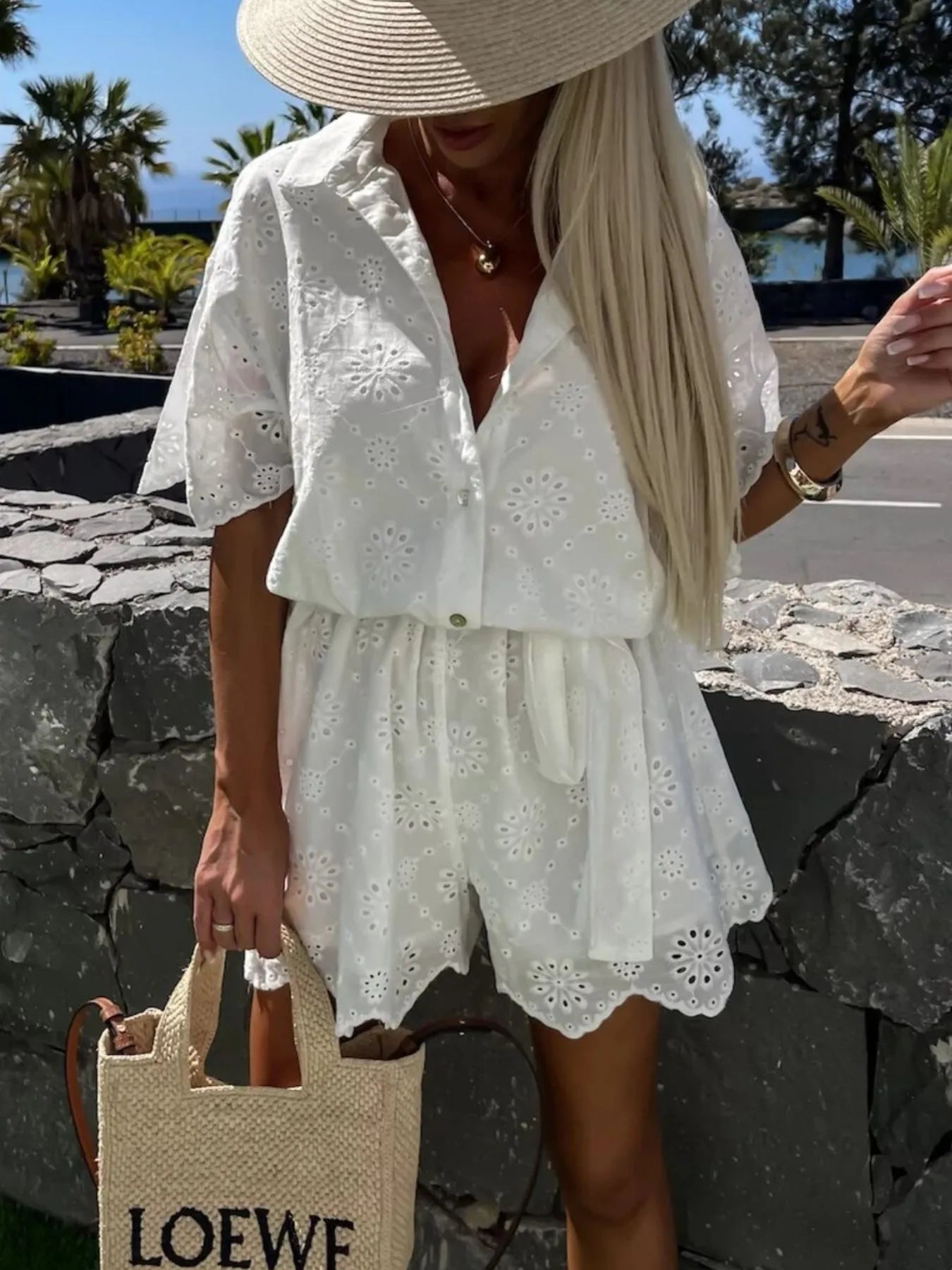 Damen Sommeroverall mit Lochspitze und Knopfleiste - Livezo