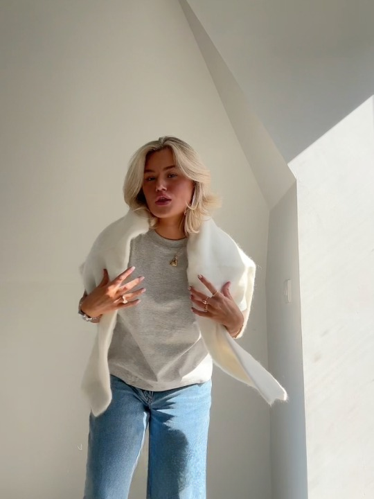 Gemütlicher weicher Mohair-Strickpullover