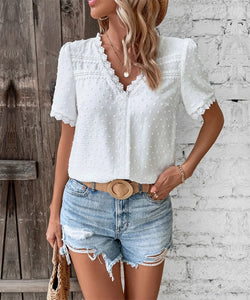 Louisa | Bluse mit Spitzendetails und V-Ausschnitt, Kurzarm