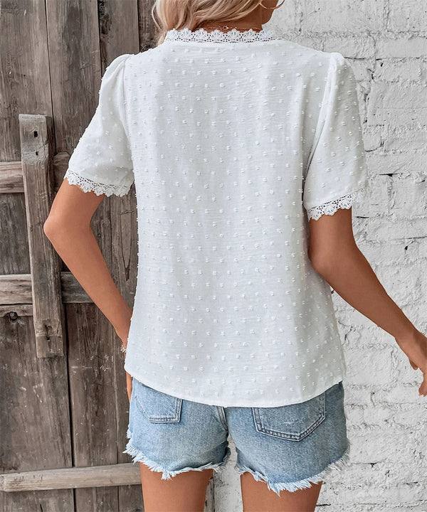 Louisa | Bluse mit Spitzendetails und V-Ausschnitt, Kurzarm