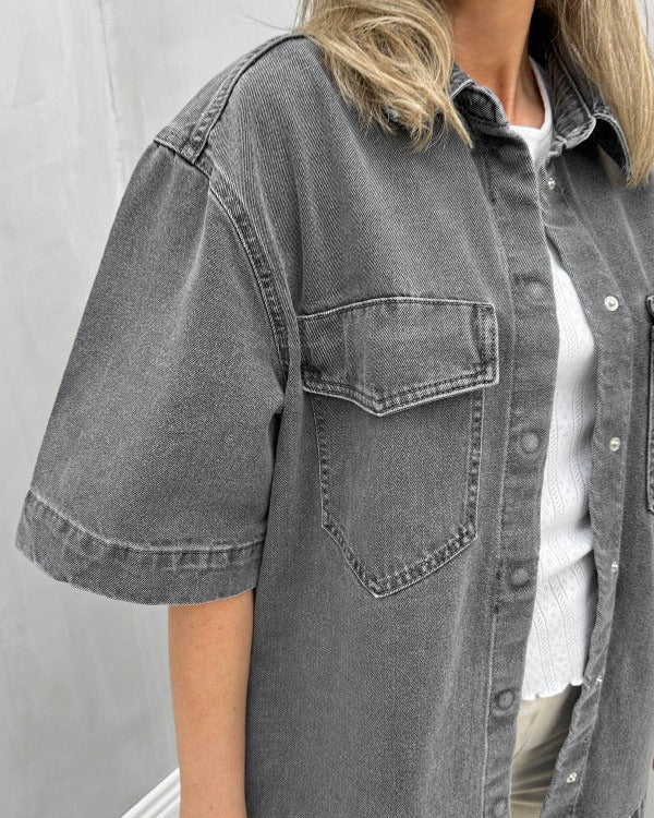Oversized Jeanshemd-Jacke