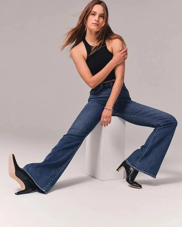 Ultrahohe Stretch-Schlagjeans mit hoher Tailleww