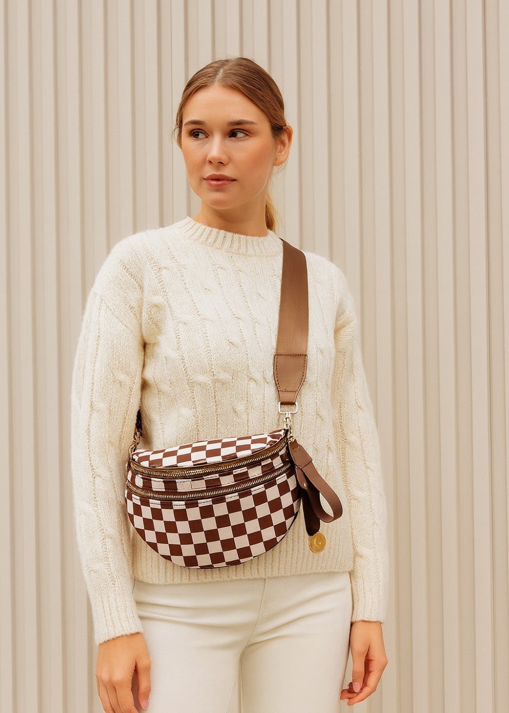 Elegante Leder - Bauchtasche für freihändigen Stil - Livezo