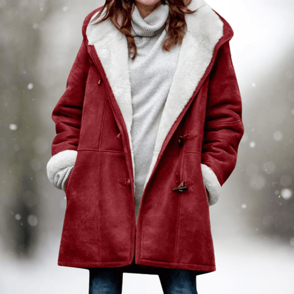 Elke - Hochwertige Fleecejacke aus Wildleder mit halblanger Kapuze - Livezo