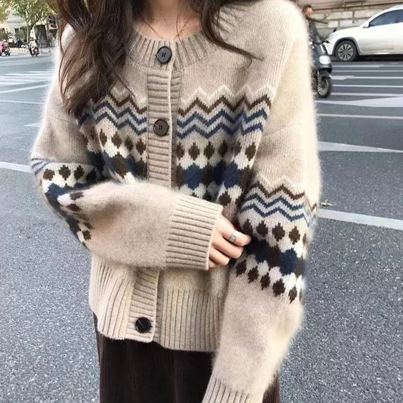 Elvira - Warmer einreihiger Strickpullover für den Herbst - Livezo