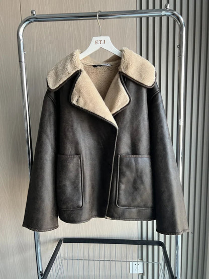 Gemütliche Mode-Essentials für Herbst und Winter 2025