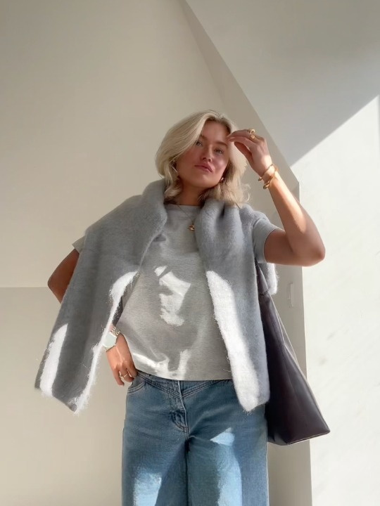Gemütlicher weicher Mohair-Strickpullover