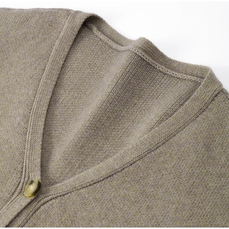 Gemütliche klassische Strickjacke für Damen - Livezo