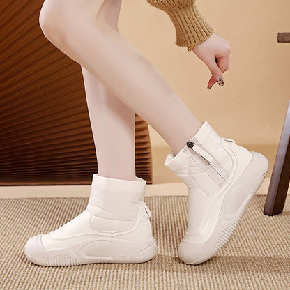 Gemütliche rutschfeste Damen Winterstiefel - Livezo