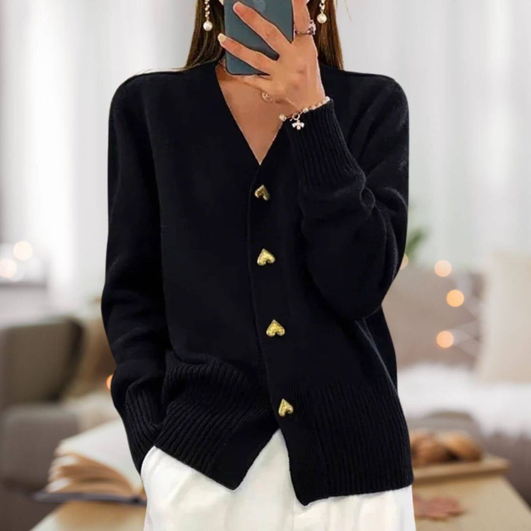 Gemütliche schicke Strickjacke mit Herzknopf - Akzenten - Livezo