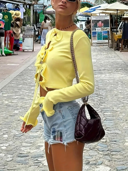 Gemütliche Strickjacke mit Rüschen und Bindeband vorne - Livezo