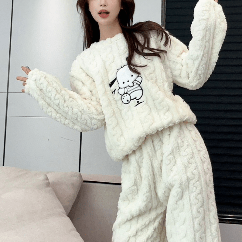 Gemütlicher Fleece - Schlafanzug für Damen - Livezo