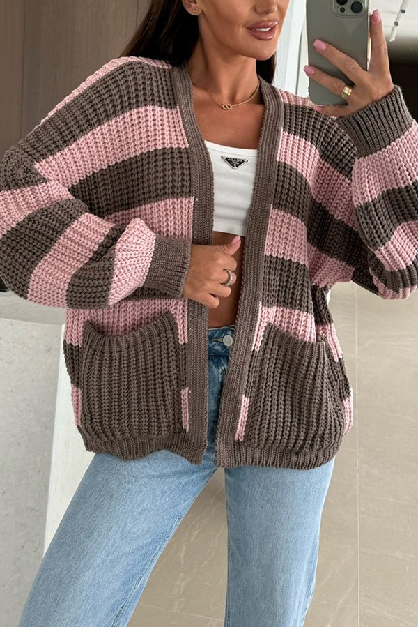 Gemütlicher Strickpullover im Patchwork - Stil mit Streifen und Taschen - Livezo