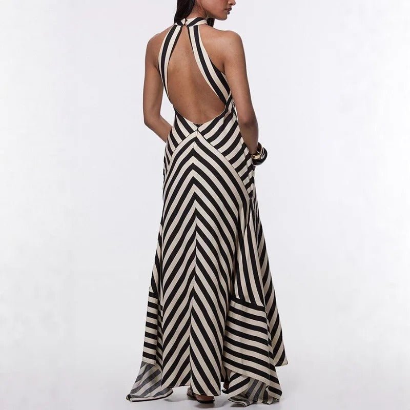 Geometrisches gestreiftes Maxikleid mit offenem Rücken und unregelmäßigem Saum - Livezo