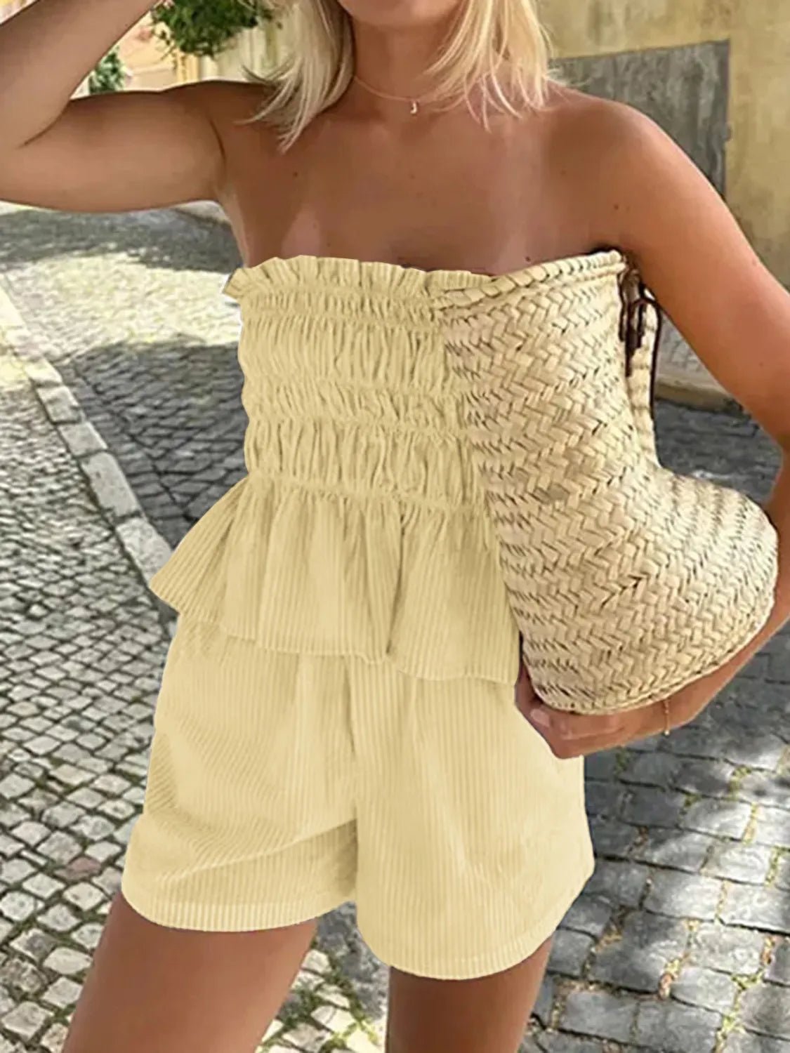 Gerafftes Bandeau - Crop - Top und hoch tailliertes Shorts - Set - Livezo