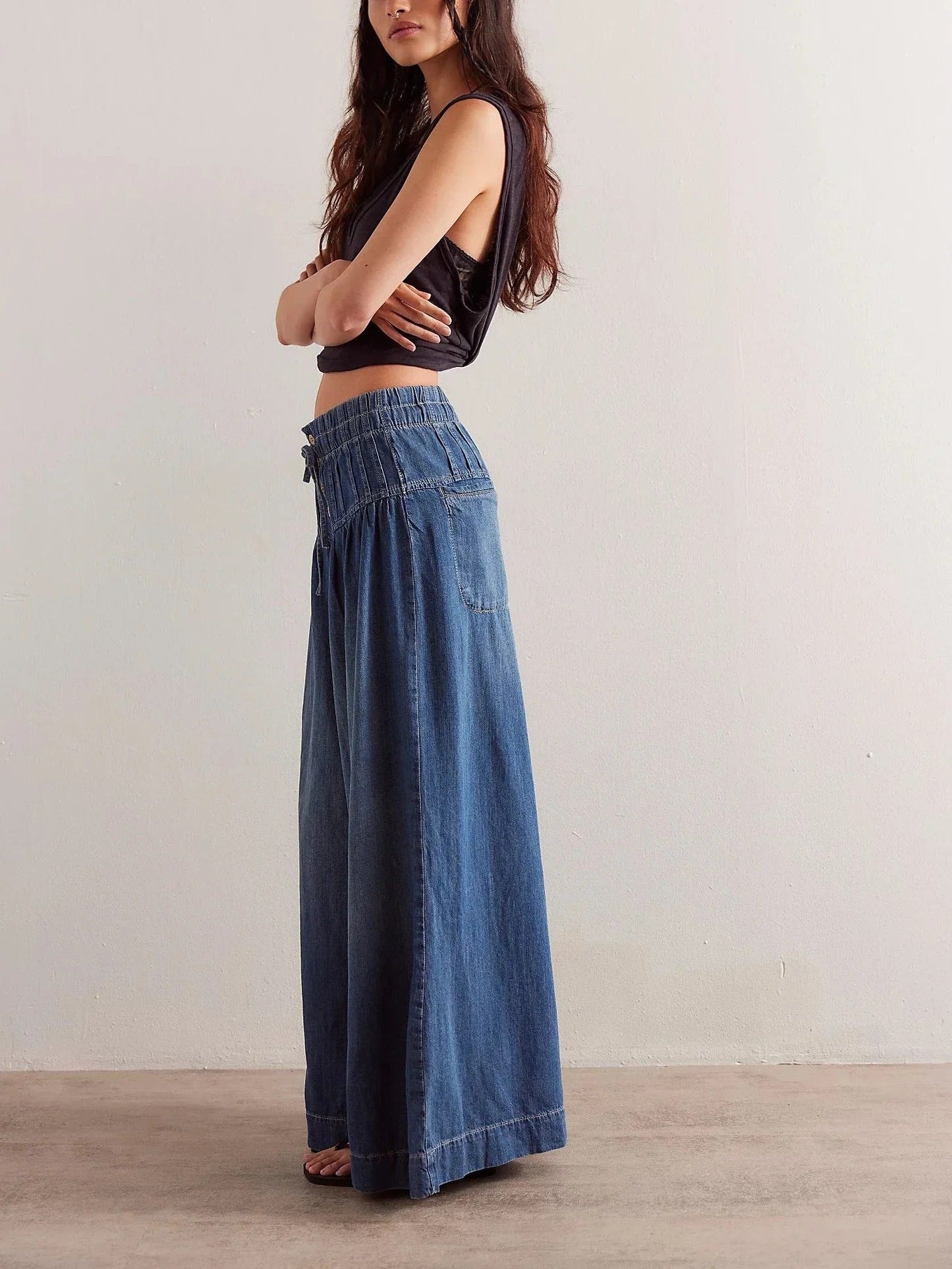 Jeans mit weitem Bein und lockerer Passform - Livezo