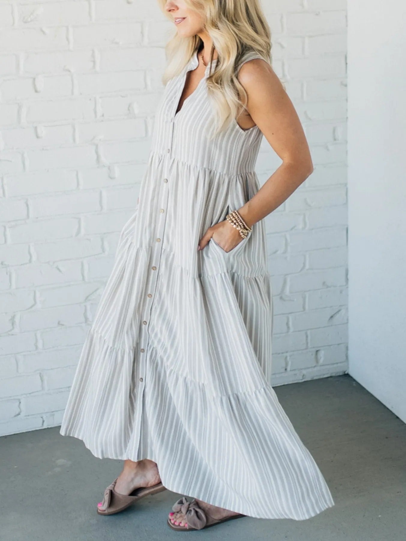 Jessa - Knopf - Front Stufenkleid - Livezo
