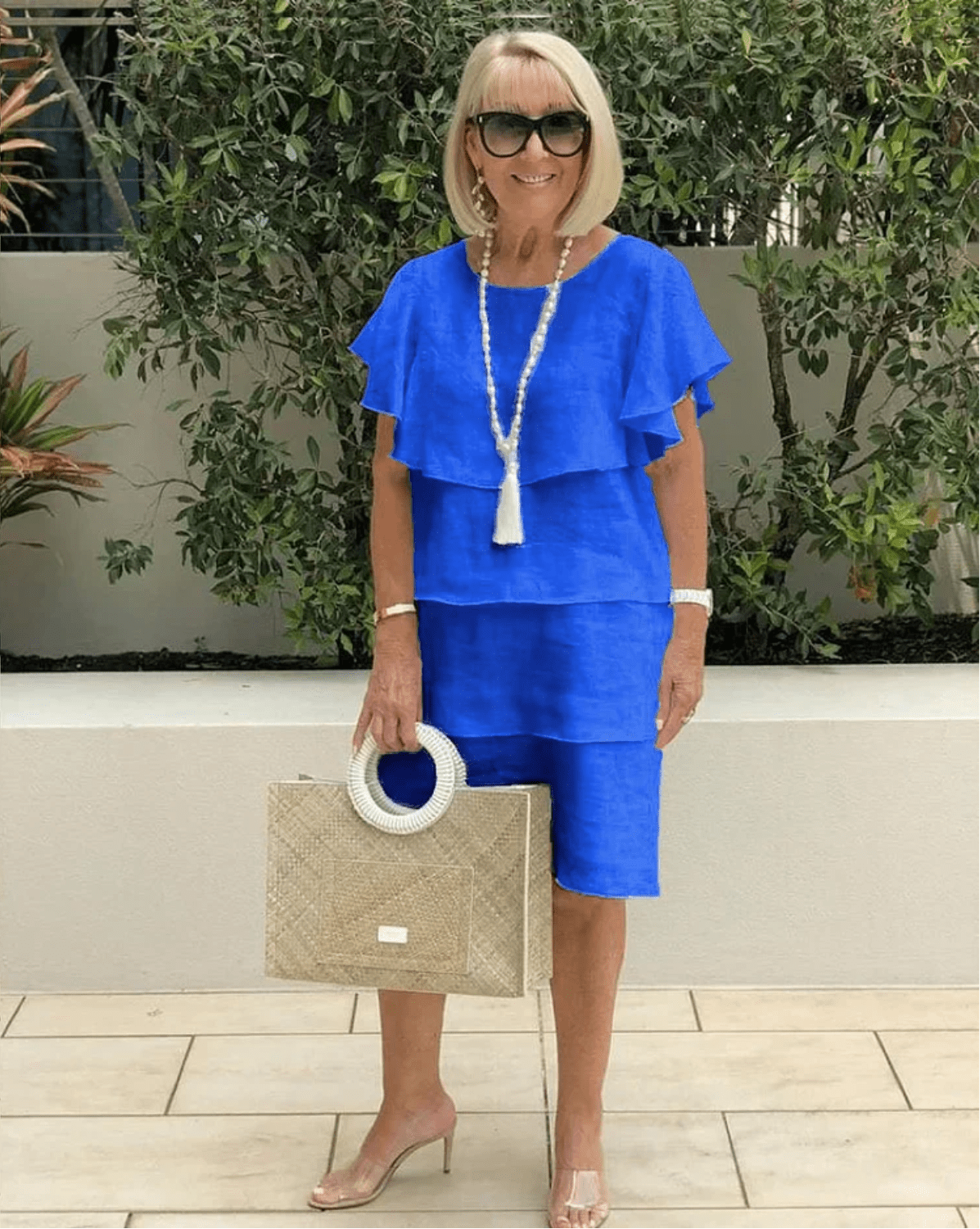 Kurzarm Kleid mit Rüschen - Livezo