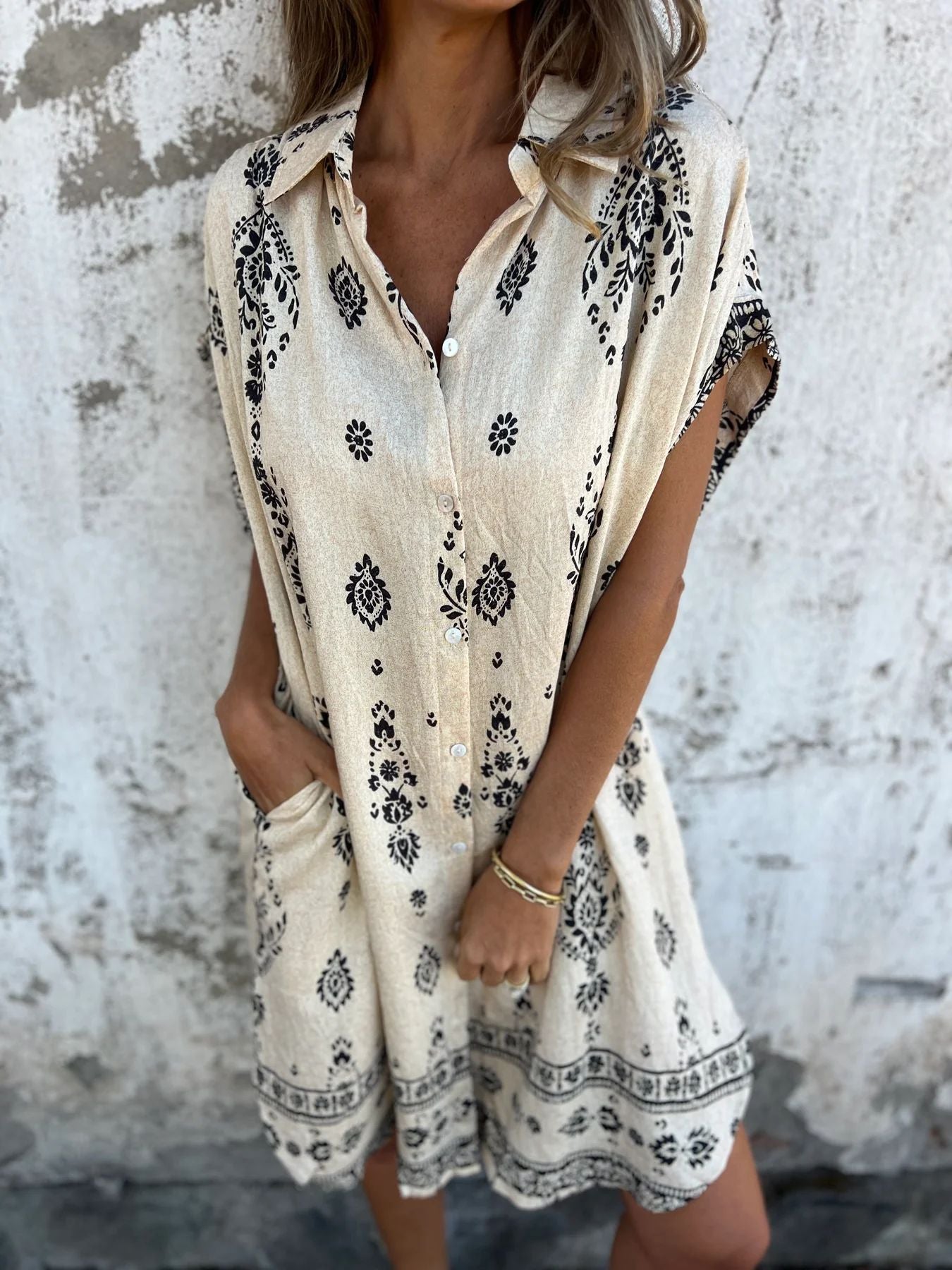 Kurzarmkleid mit Taschen - Livezo