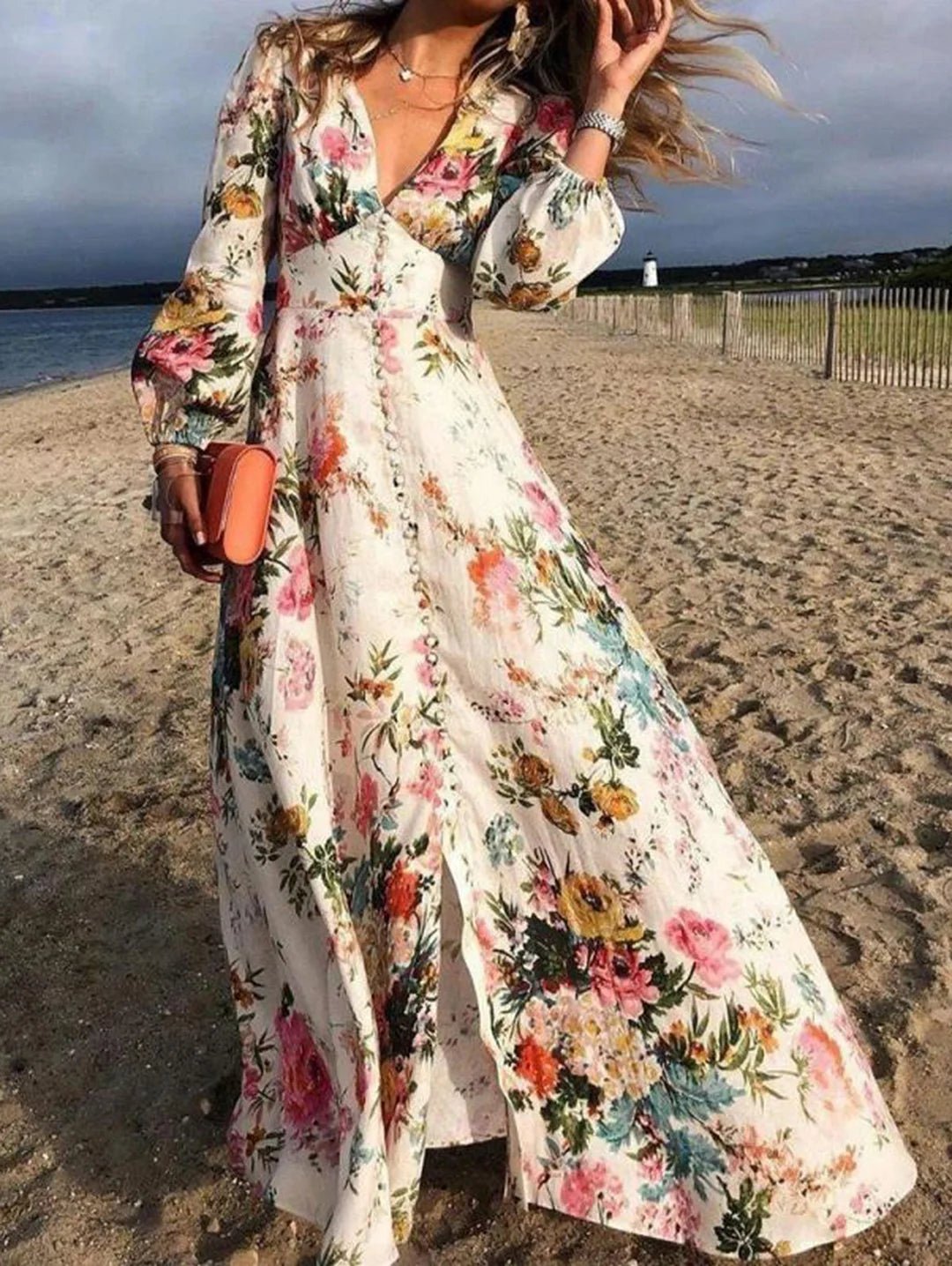 Lässiges Maxikleid mit V - Ausschnitt und Blumenmuster - Livezo