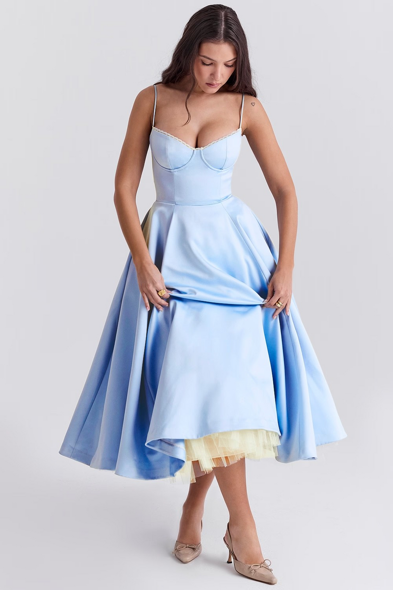 Evelina Midikleid
