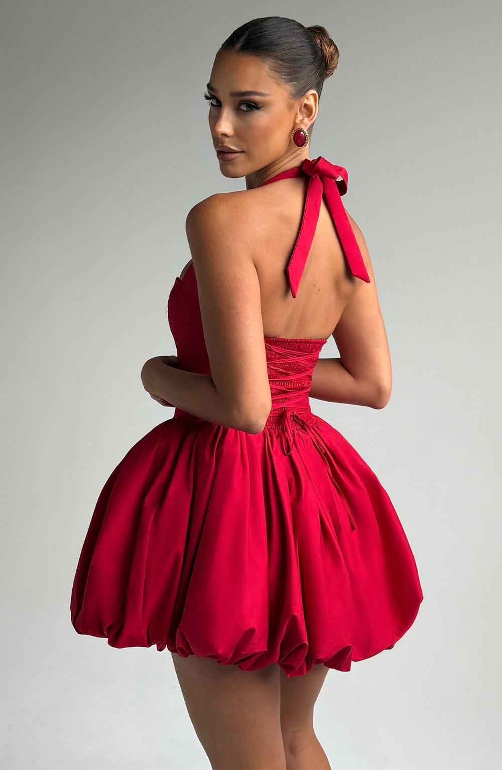 Maricia Mini Dress - Kühne Eleganz & Verspielter Charme - Livezo