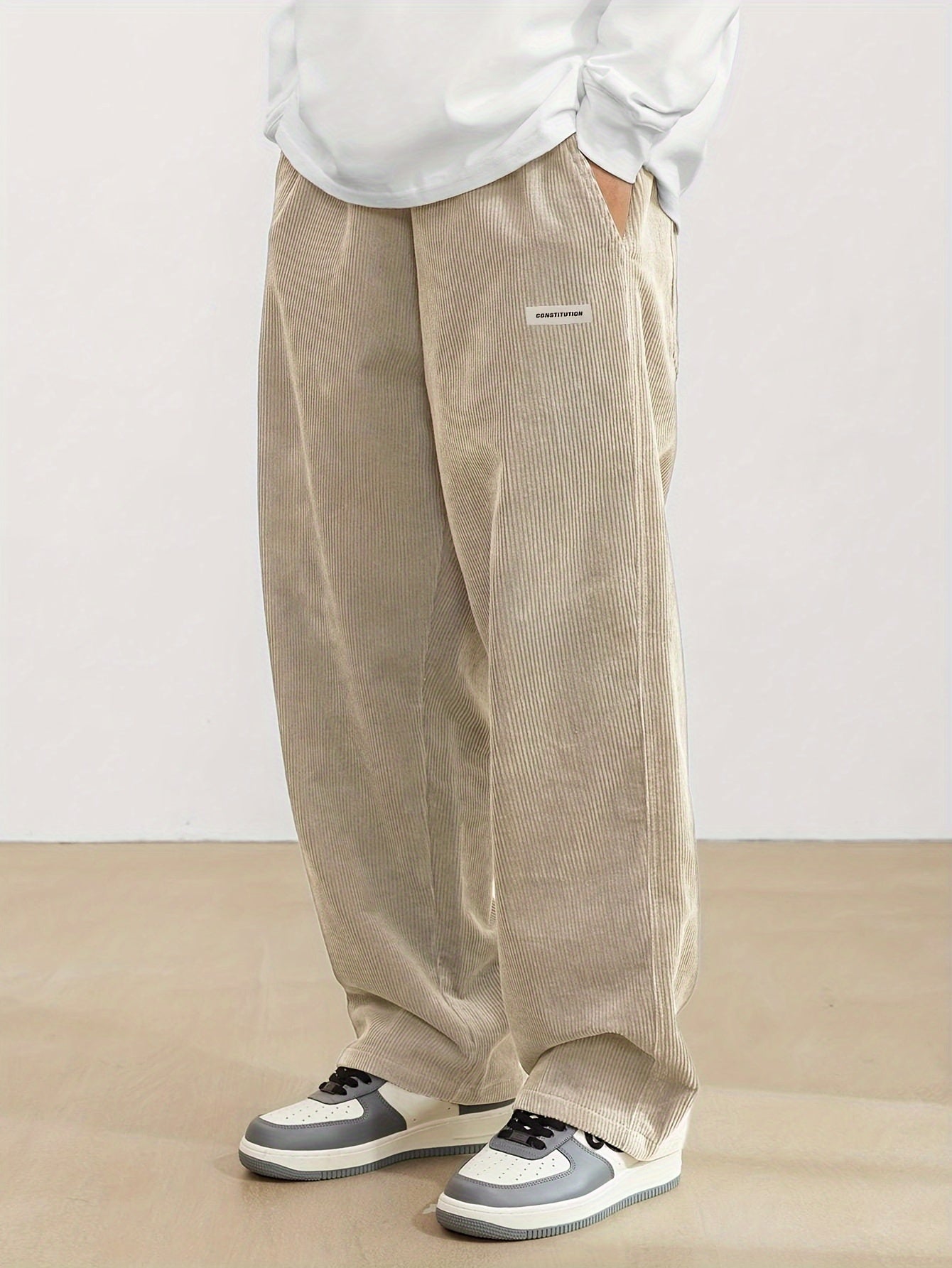 Maximilian - Herren - Cordhose mit Taschen - Stylische Cordhose mit praktischem Komfort - Livezo