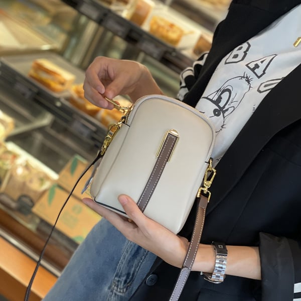 Mini Crossbody Bag - Stilvoll, kompakt & praktisch! 💼✨ - Livezo