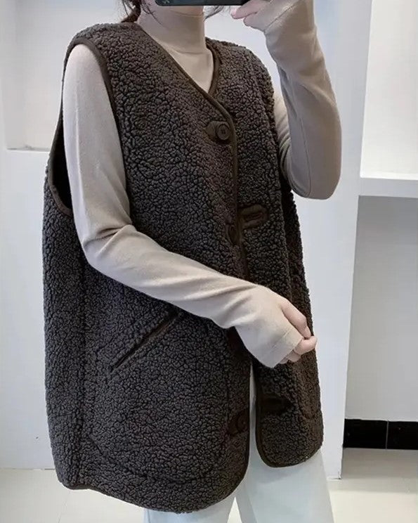 Olympia - Damen Fleece Weste mit V - Ausschnitt, Knöpfen und großen Seitentaschen - Livezo