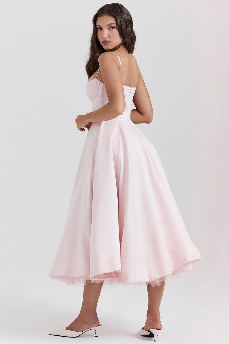 Evelina Midikleid