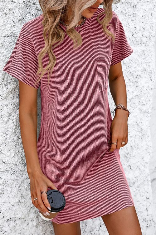Ribbed Tee Dress - Streifen, Stretch und echter Stil - Livezo