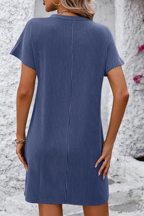 Ribbed Tee Dress - Streifen, Stretch und echter Stil - Livezo