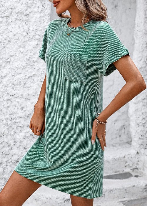 Ribbed Tee Dress - Streifen, Stretch und echter Stil - Livezo