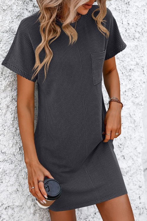 Ribbed Tee Dress - Streifen, Stretch und echter Stil - Livezo