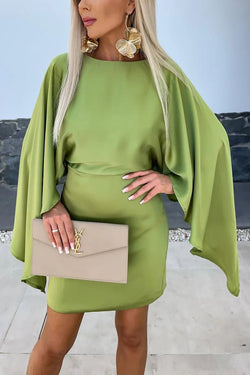 Satin - Minikleid mit Schmetterlingsärmeln und elastischem Taillenbund - Livezo
