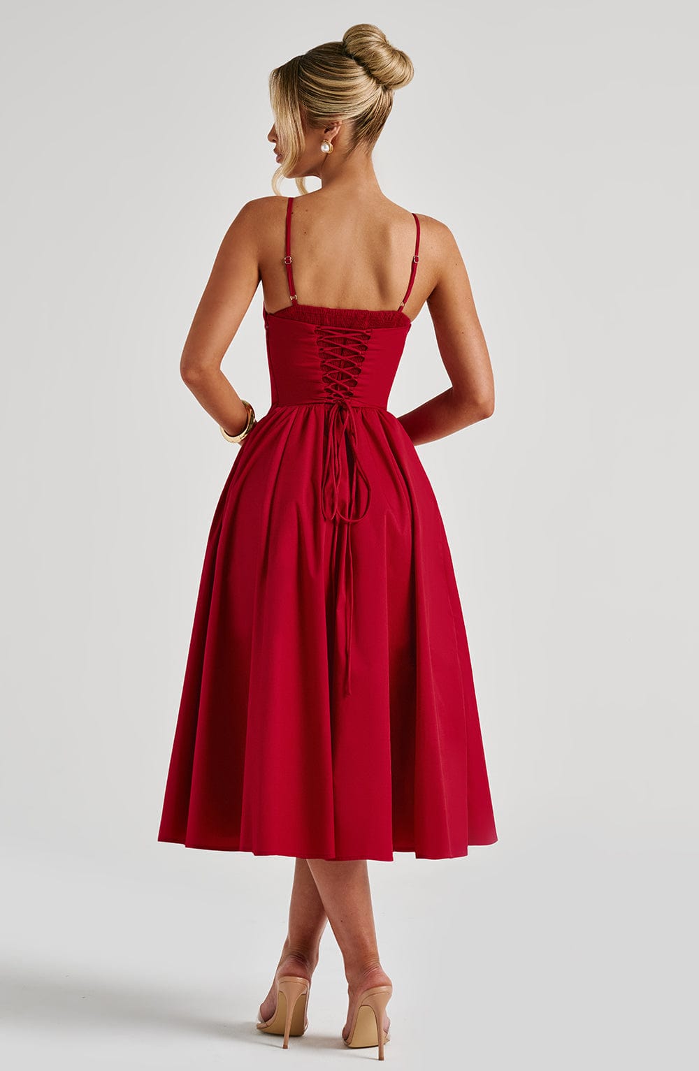 Solvienne - Midikleid – Perfekt, um einen großen Auftritt hinzulegen! - Livezo