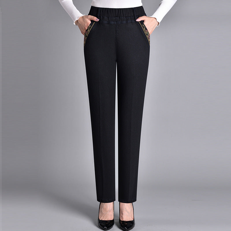 Damen-Jeans mit Seitentaschen und komplett elastischem Bund