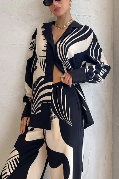 Weekend Escape bedruckte drapierte Bluse mit kontrastierender Einfassung - Livezo