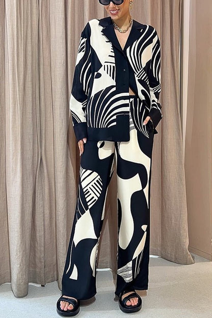 Weekend Escape bedruckte drapierte Bluse mit kontrastierender Einfassung - Livezo