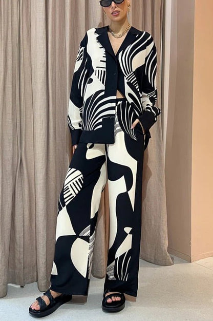 Weekend Escape bedruckte drapierte Bluse mit kontrastierender Einfassung - Livezo