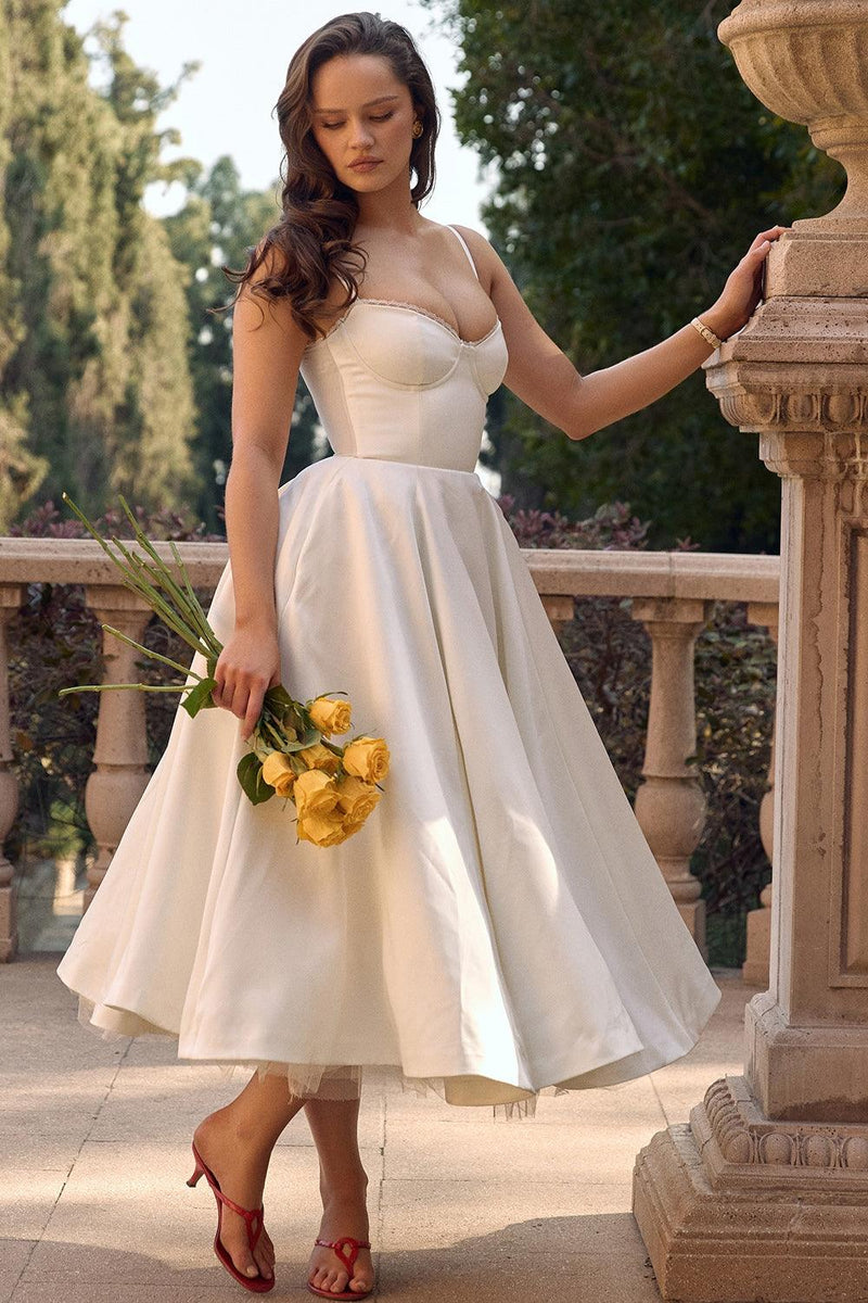Evelina Midikleid