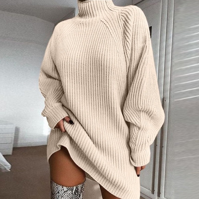 Danica - Rollkragen - Strickkleid in breiter Passform - Livezo